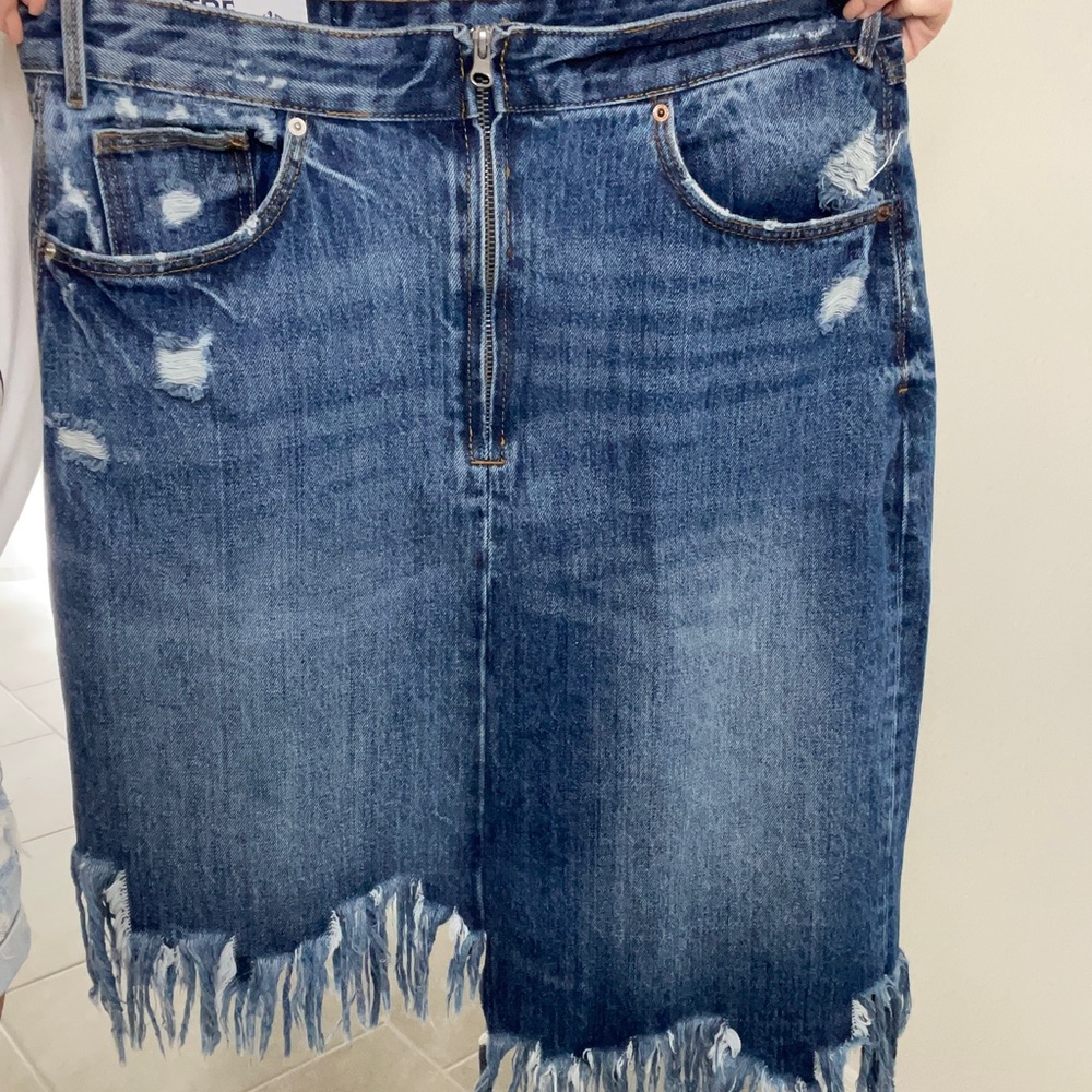 Jean skirt size L